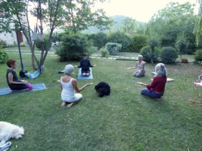 B&B Torre dei Magnani Yoga in giardino